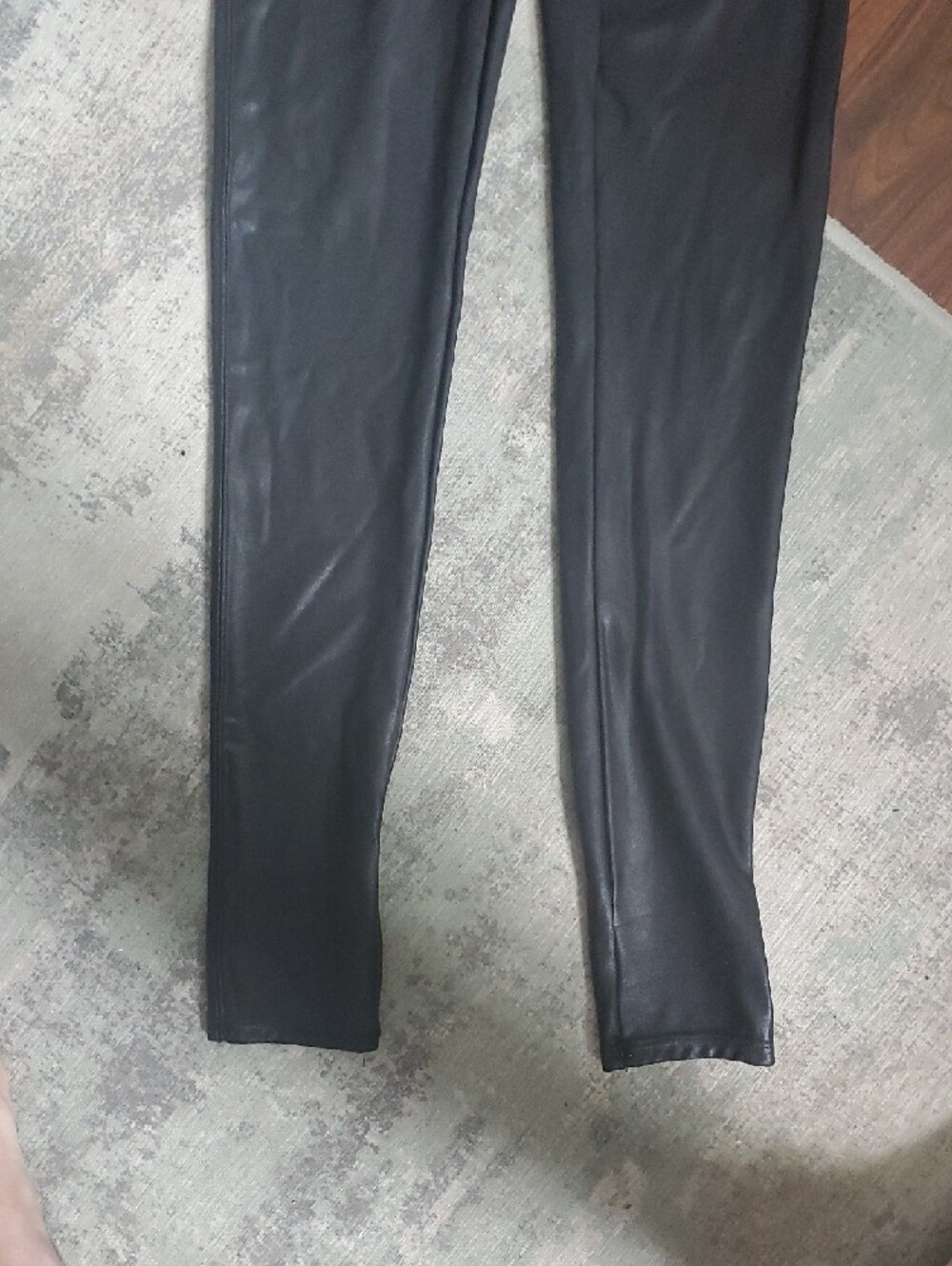 SPANX Black Leggings with Red Brand Tag - Picture 4 of 6